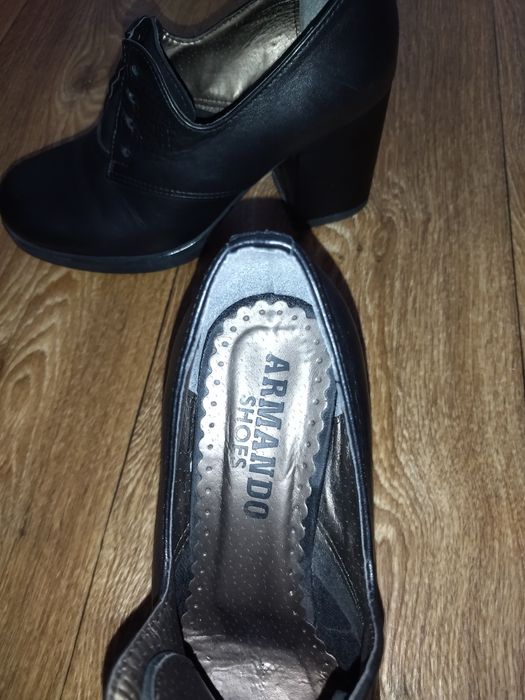 Туфлі жіночі чорні 38р. Натуральна шкіра. Ботильйони, Туфли женские
