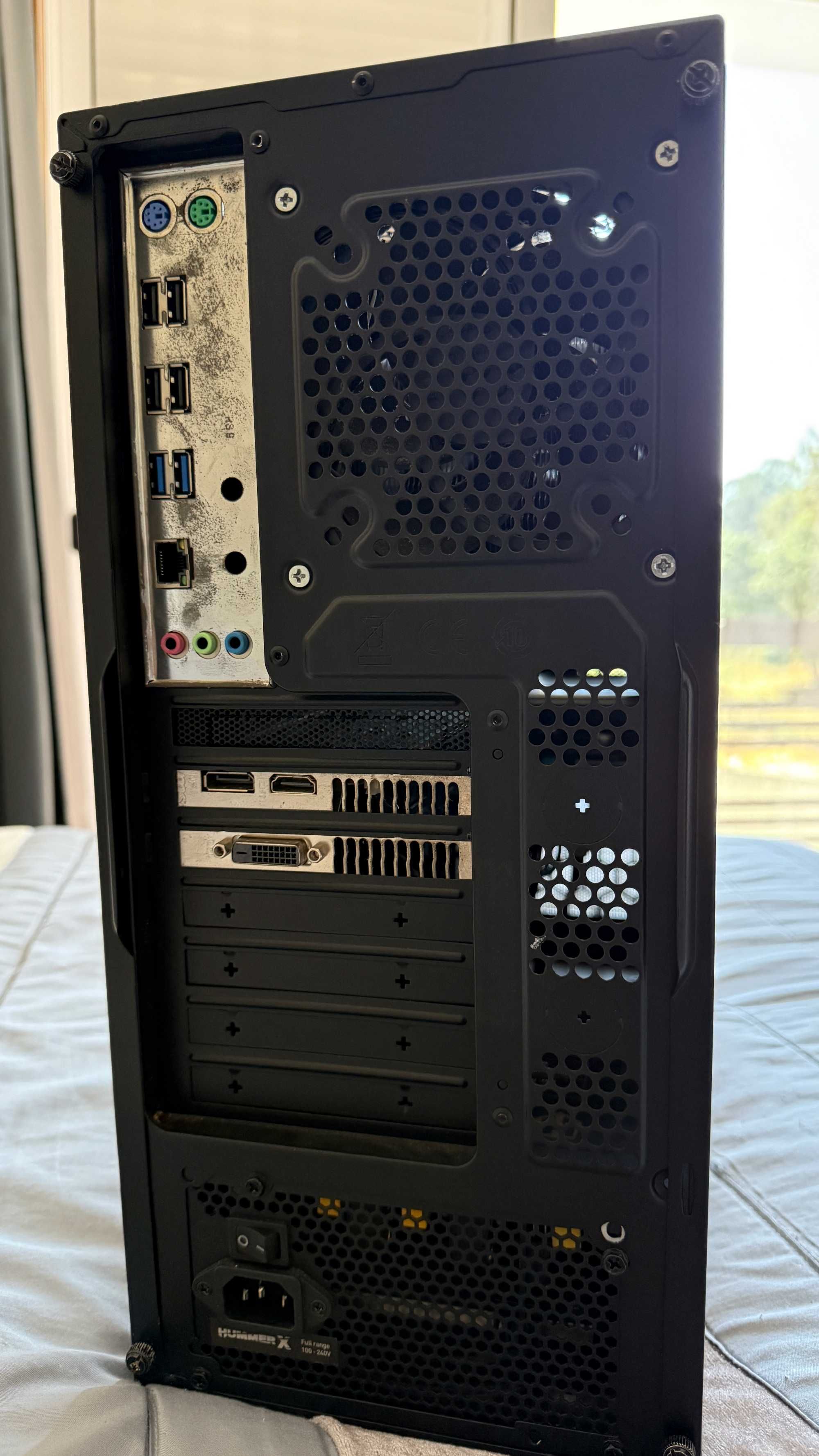 Server/Workstation Xeon E5-2666