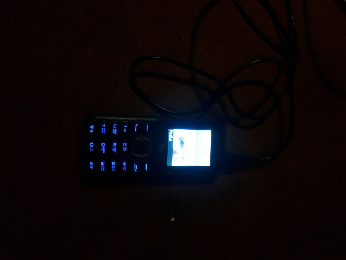 Мобільний телефон Assistant AS-4211 black