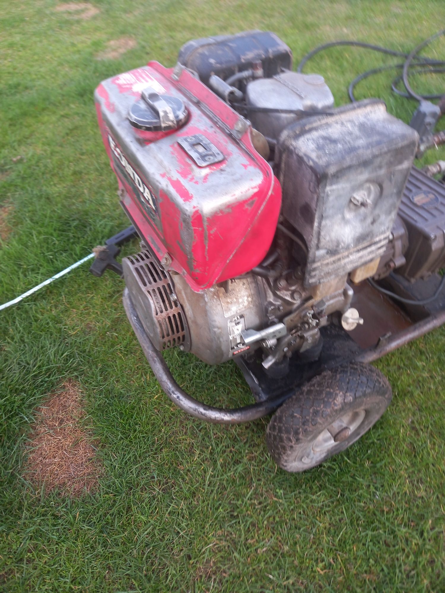 Myjka dibo 200 bar silnik Honda diesel