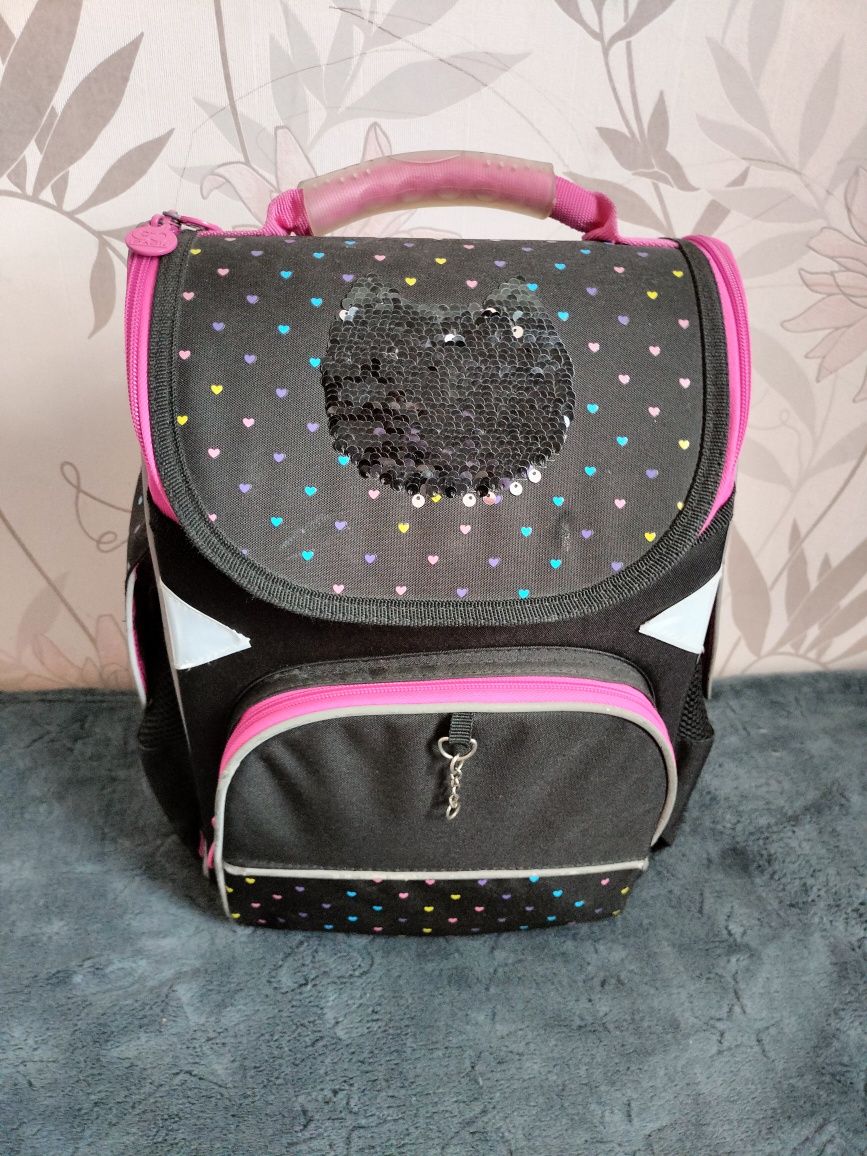 Продам портфель,рюкзак шкільний дитячий фірми Kite Go pack