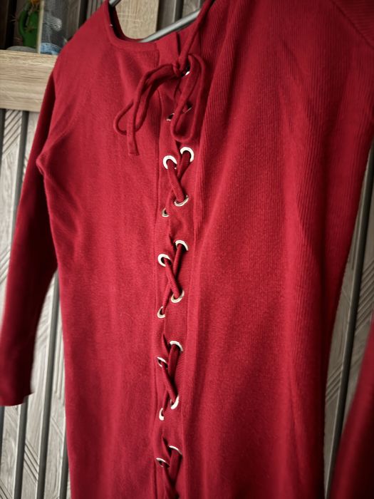Дуже гарна тепленька сукня по фігурі на С-М