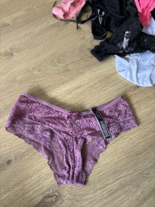 Zestaw 15 majtek Victoria’s Secret VS