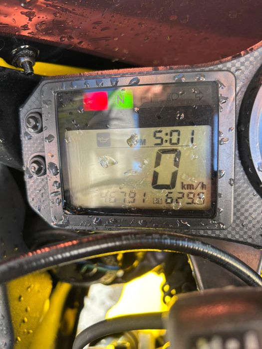 Vendo CBR F4i Sport valentino rossi em bom estado