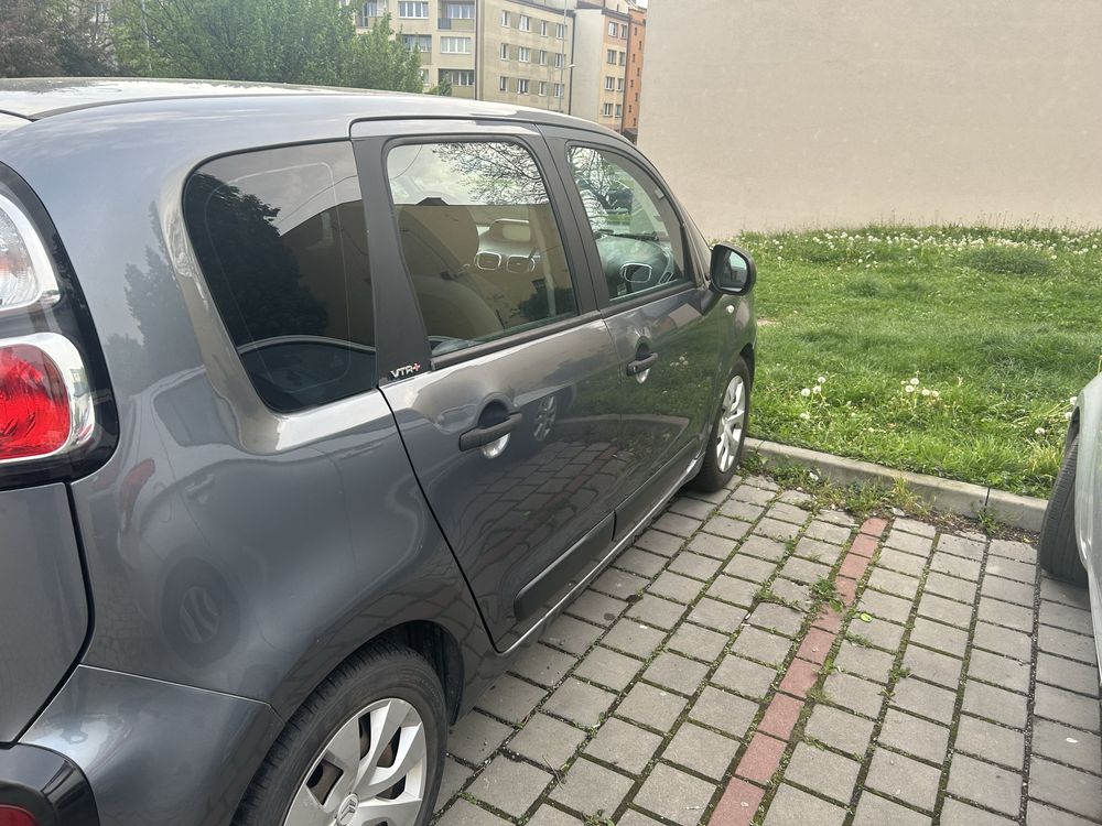 Citroen Picasso 1.4B 2009r Mały Przebieg Fajny Stan Osoba Prywatna