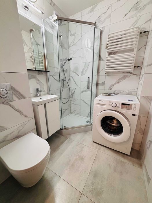 Przytulna kawalerka z balkonem na spokojnym osiedlu!