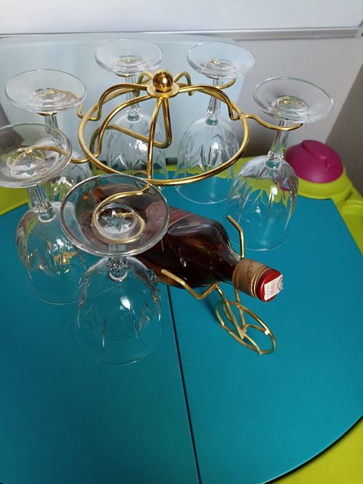 Rower wieszak na kieliszki