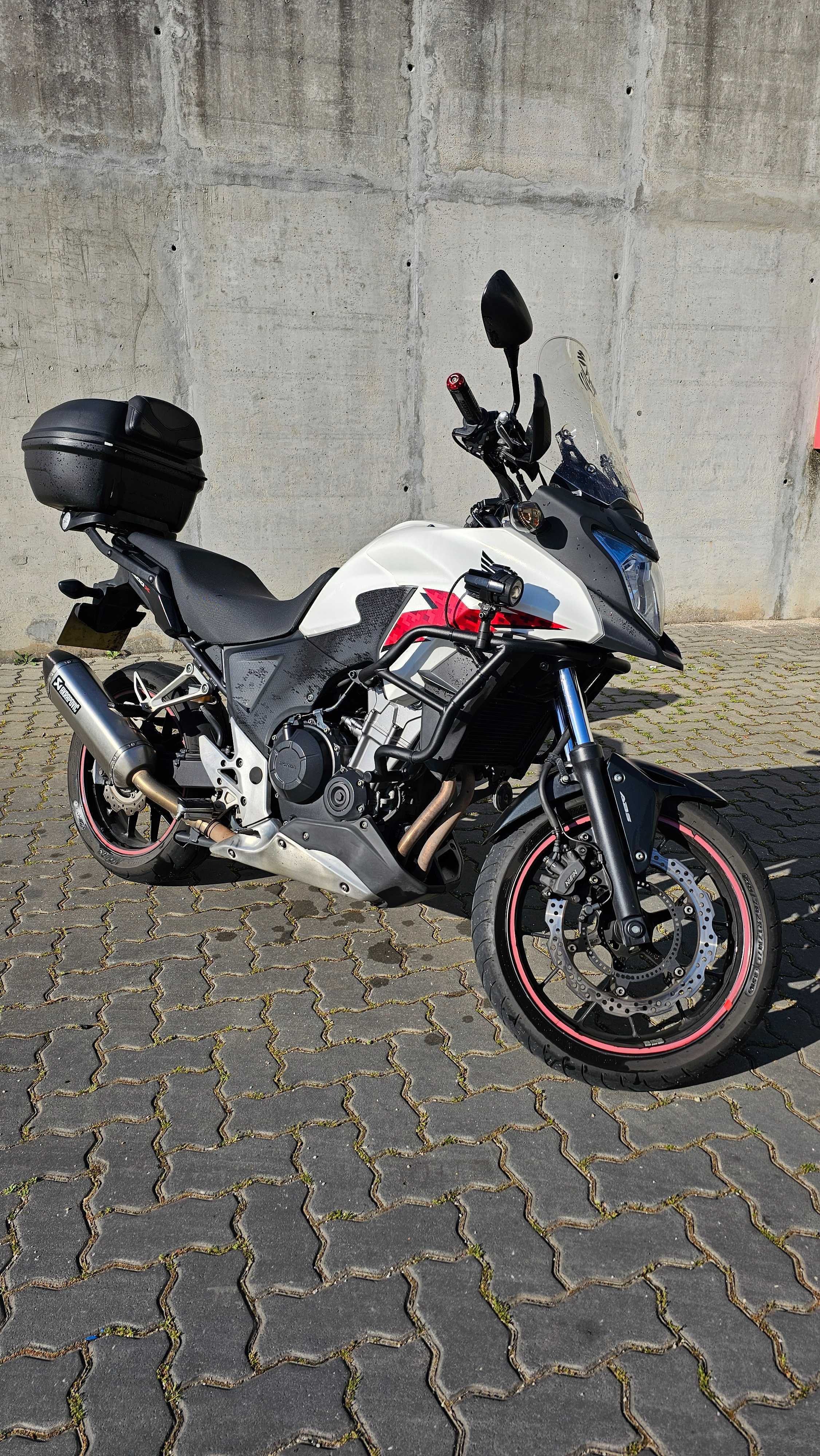 Honda CB500X (Ninguém diz ser do ano que é!)