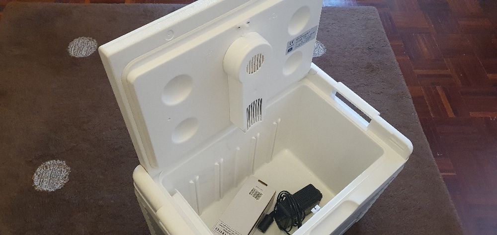 Arca Frigorífica EZETIL para automóvel, caravanas, camiões, barcos