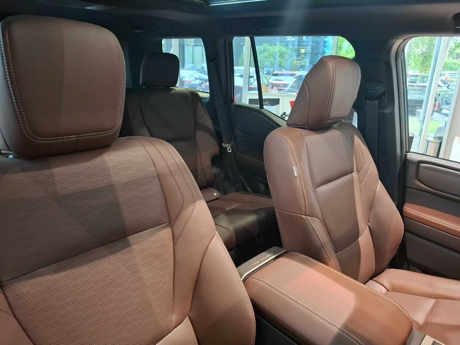 Wynajem Toyota Land Cruiser EXECUTIVE