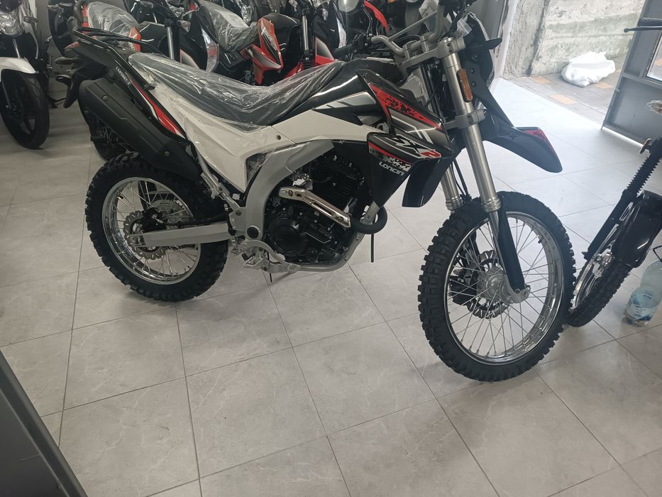 Продам лонсін 250. Новий