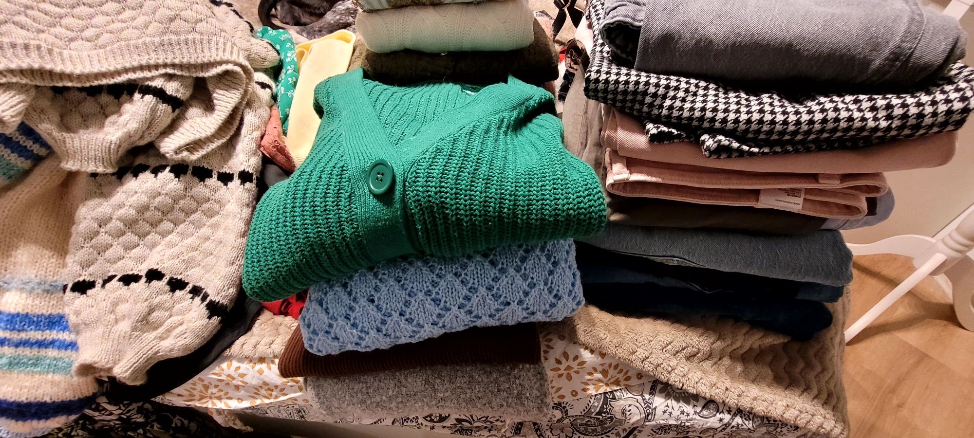 Gigantyczna paka ubrań 50%nowe z metkami nowe kolekcje lumpeks 40 L