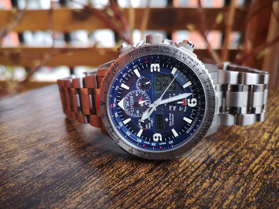 Nowy radiowy tytanowy zegarek Citizen Promaster SKY EcoDrive JY8100-80