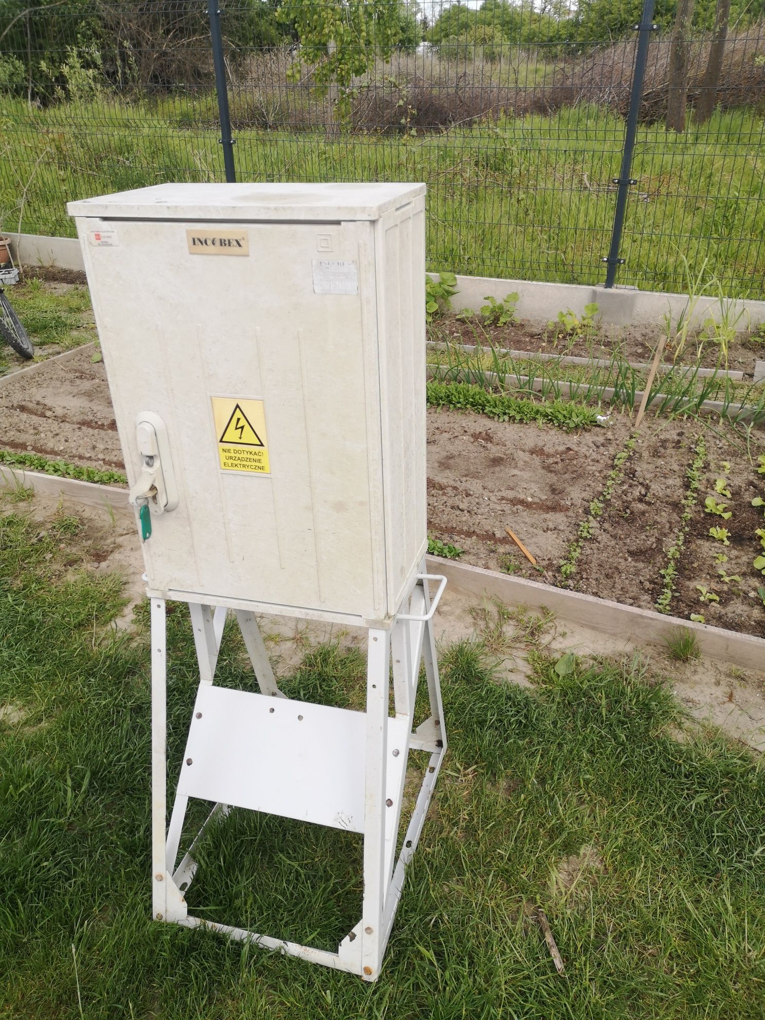 Skrzynka elektryczna budowlana