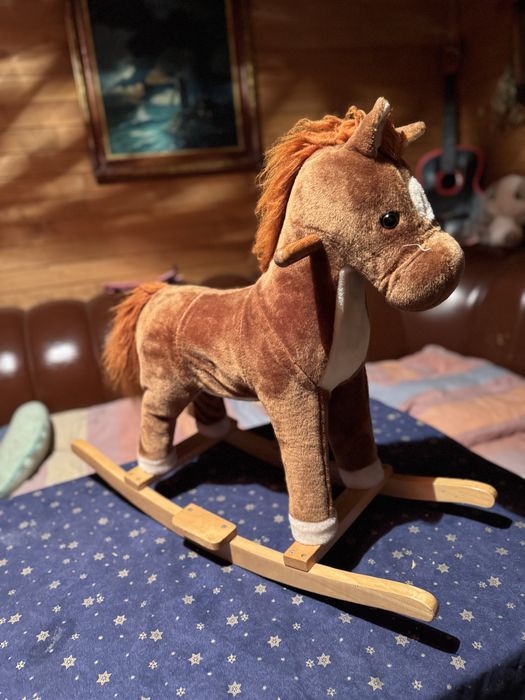 Коник гойдалка дитяча