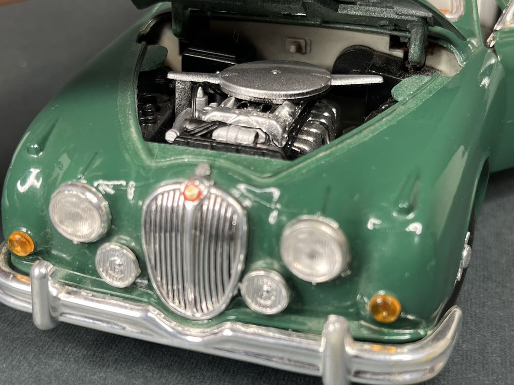 Jaguar Mark 2 модель машинка 1:18 Maisto