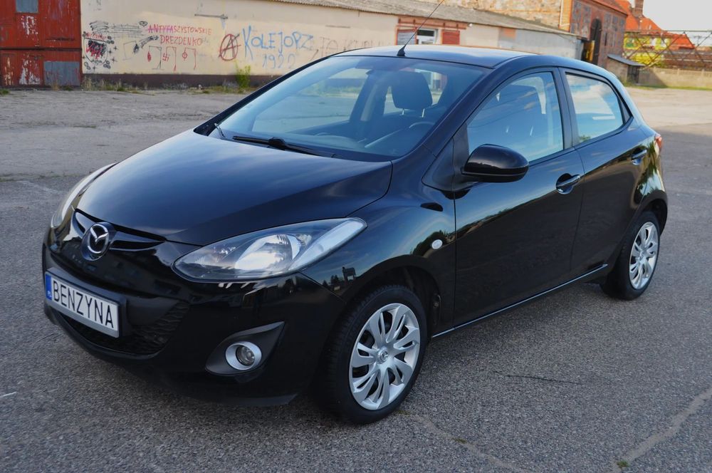 Mazda 2 1.3 68KM 2012r 5d benzynka 112000km KLIMATRONIK serwis