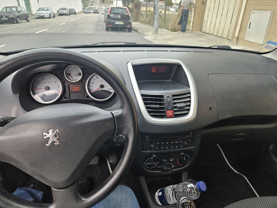 Peugeot 206+ 2010 nacional 150.000 km