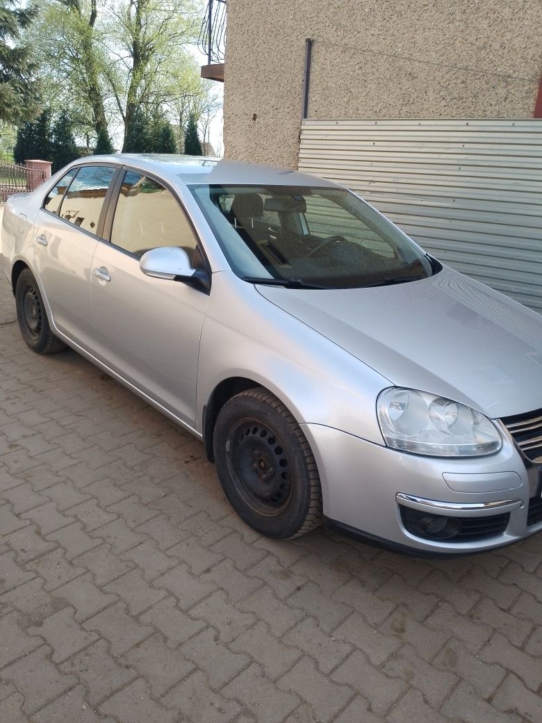 VW Jetta 1.6 MPI