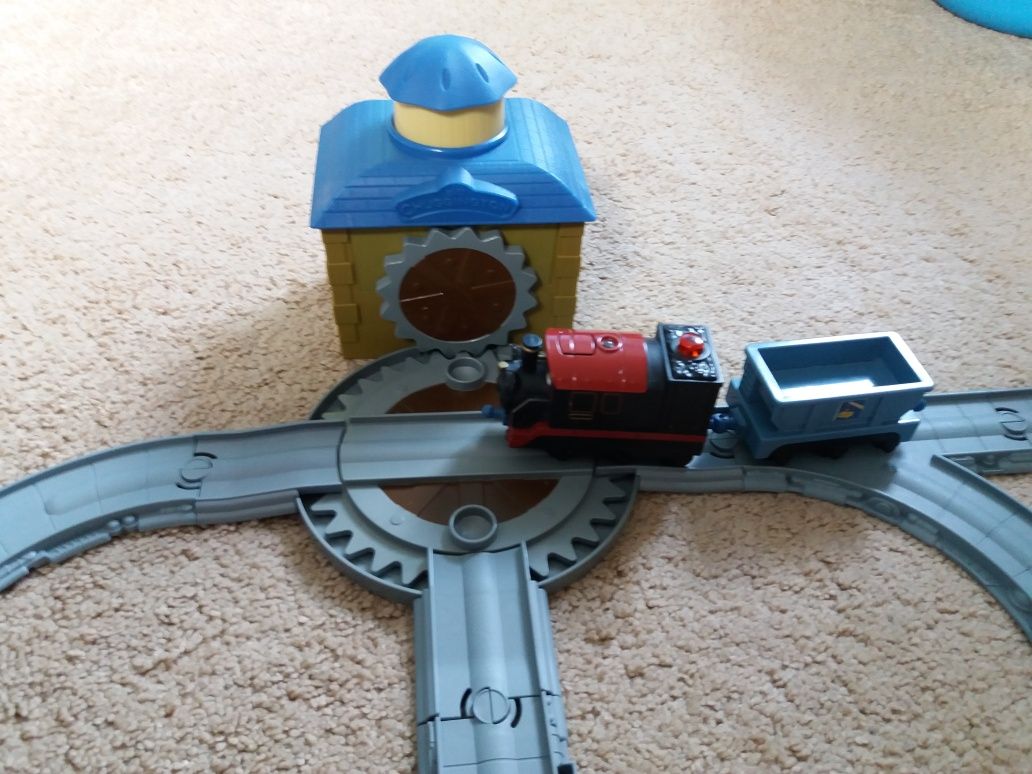 Stacyjkowo Chuggington zestaw kolejki