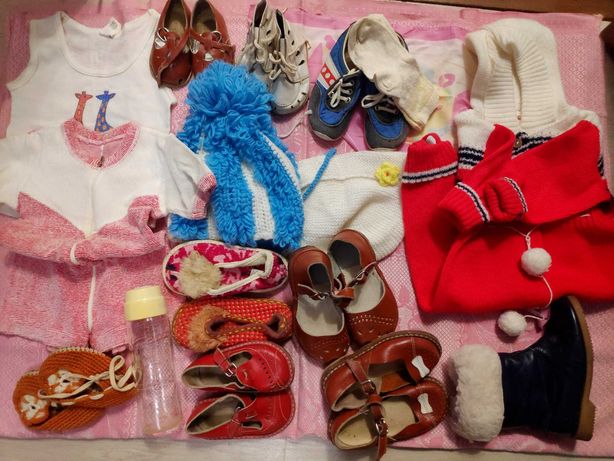 Набор детской одежды,обуви и одеяла.