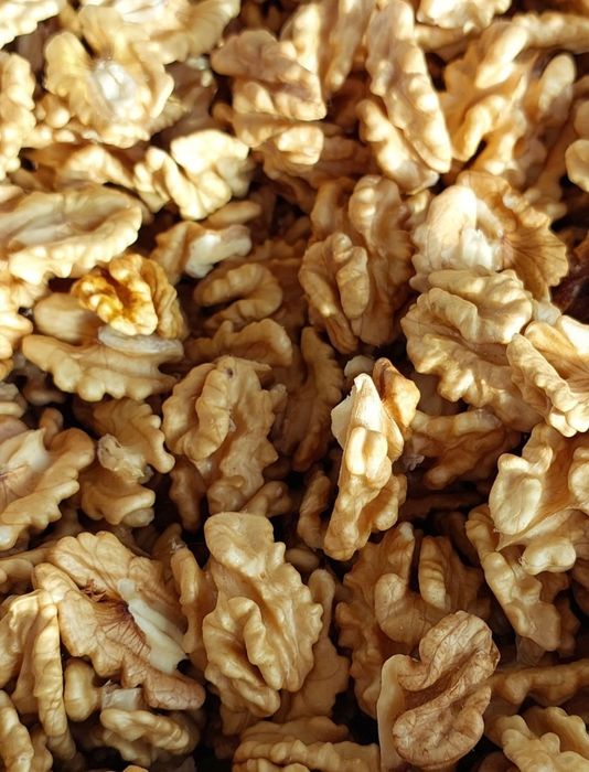 Продам грецькі горіхи 270грн/кг(метелик). Та 220грн/кг(мікс)Урожай 202