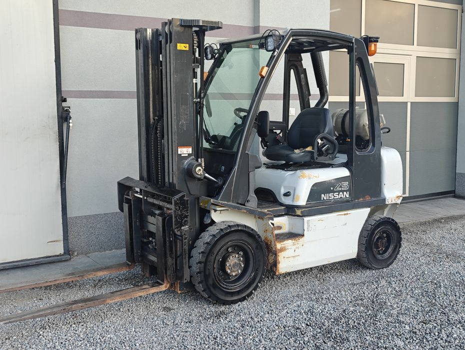Wózek Nissan FG25 2.5T Lpg Triplex 4.8m Pozycjoner Przebieg 2 tys. mtg