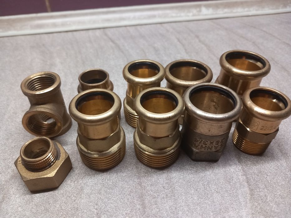 Kształtki zaciskowe woda