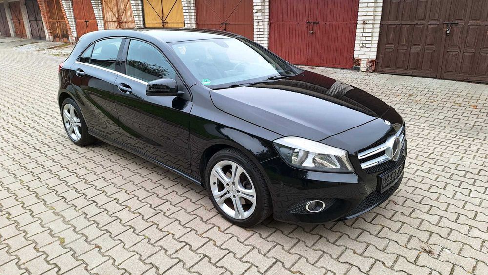 Mercedes A-180 * Urban * Piekny Stan