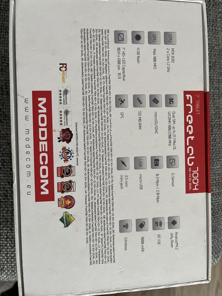 Tablet modecom 7004