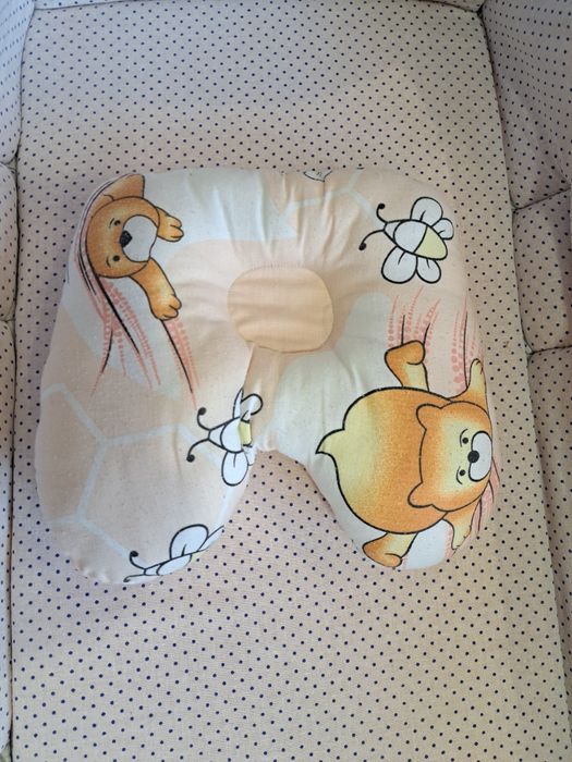 Подушка для немовлят анатомічна