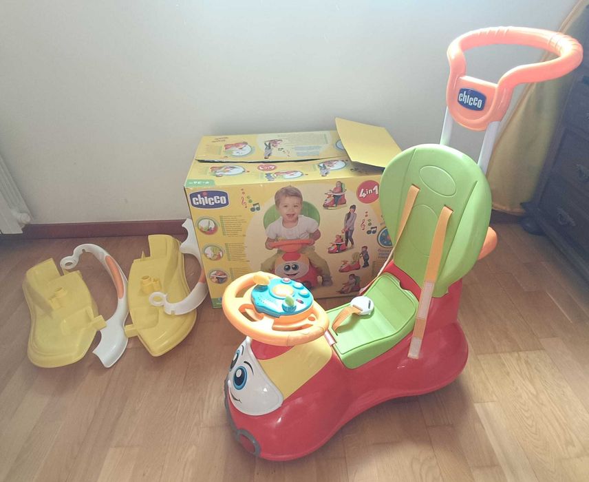 Chicco Andador Quattro Vermelho