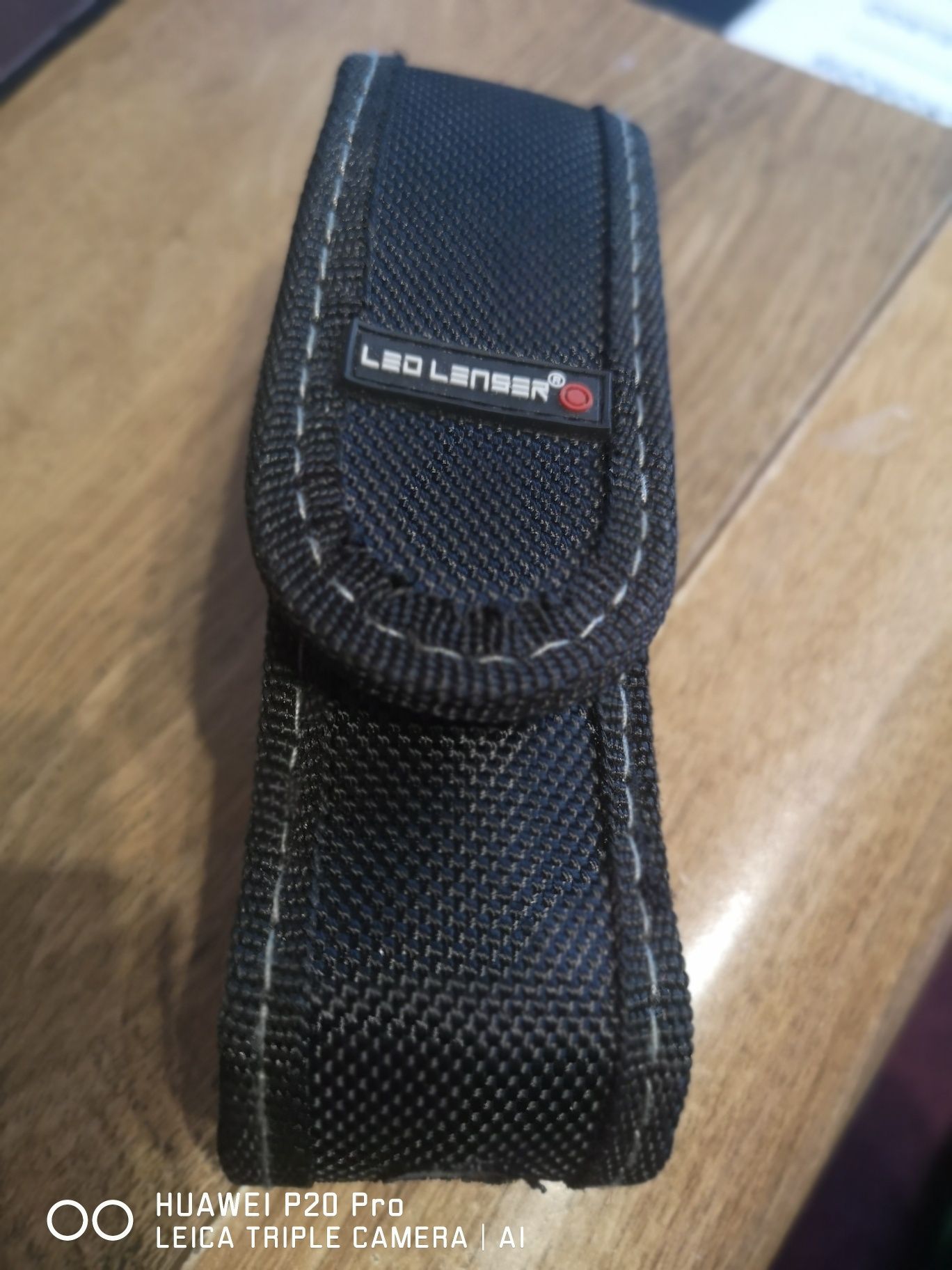 Latarka taktyczna LedLenser T7 Red/Czerwona