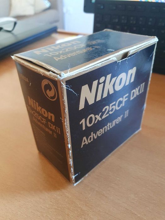 Binóculos Nikon 10x25CF DXII Adventurer II