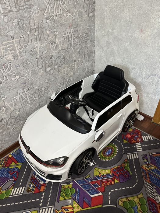 Машина на електро керуванні