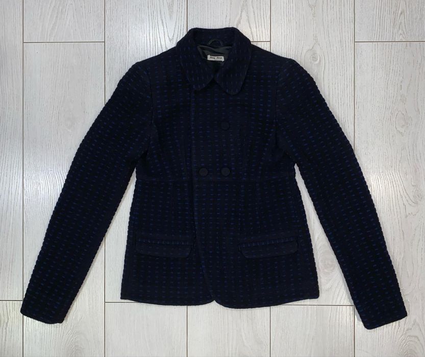 жіночий дизайнерський піджак Miu Miu Made In Italy
size XS оригінал