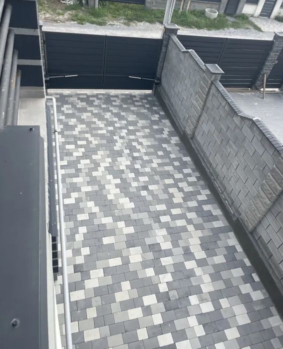 Продаж будинку на Макарова!