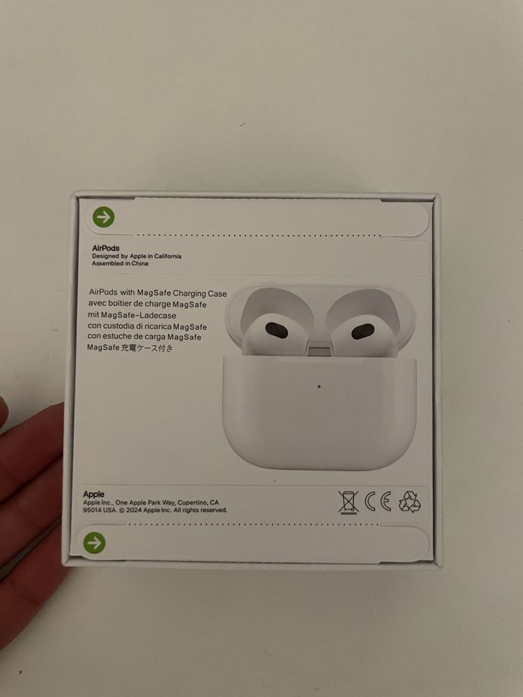 Airpods (3rd generation)