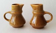 Dzbanek - dzbanki/mleczniki ceramiczne -zestaw 2 szt. PRL do kolekcji.
