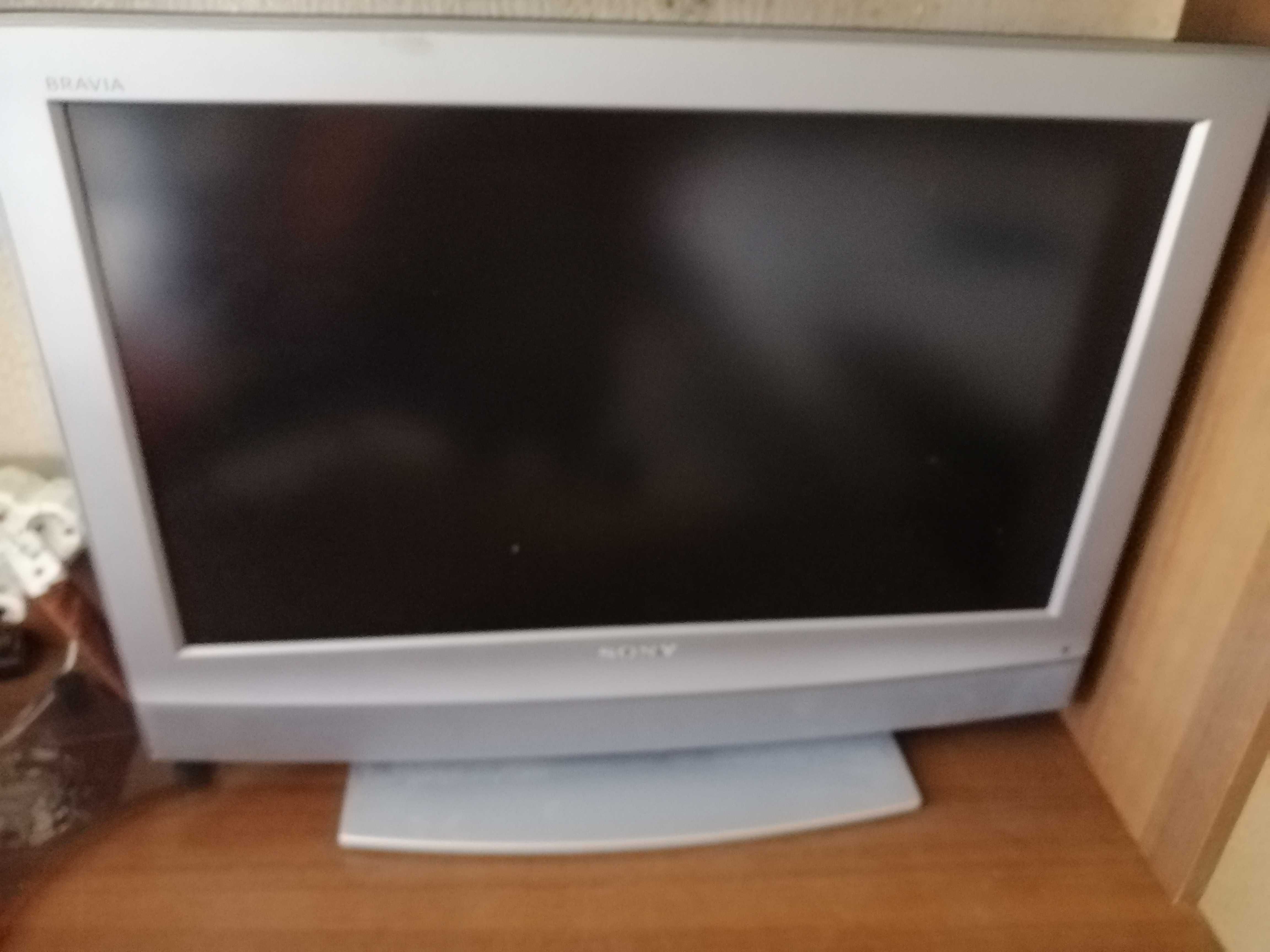 SONY (KDL-26U2000)
