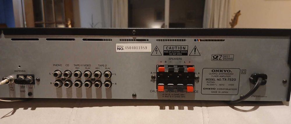 Amplificador/Sintonizador de som ONKYO 170W