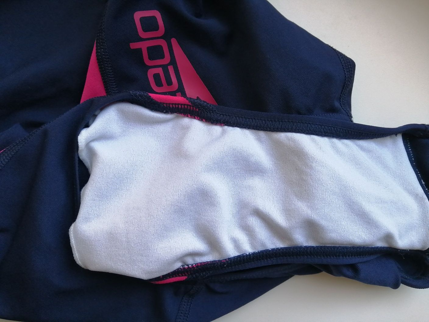 Купальник Speedo Endurance, розмір S, спортивний, спідо,  суцільний
