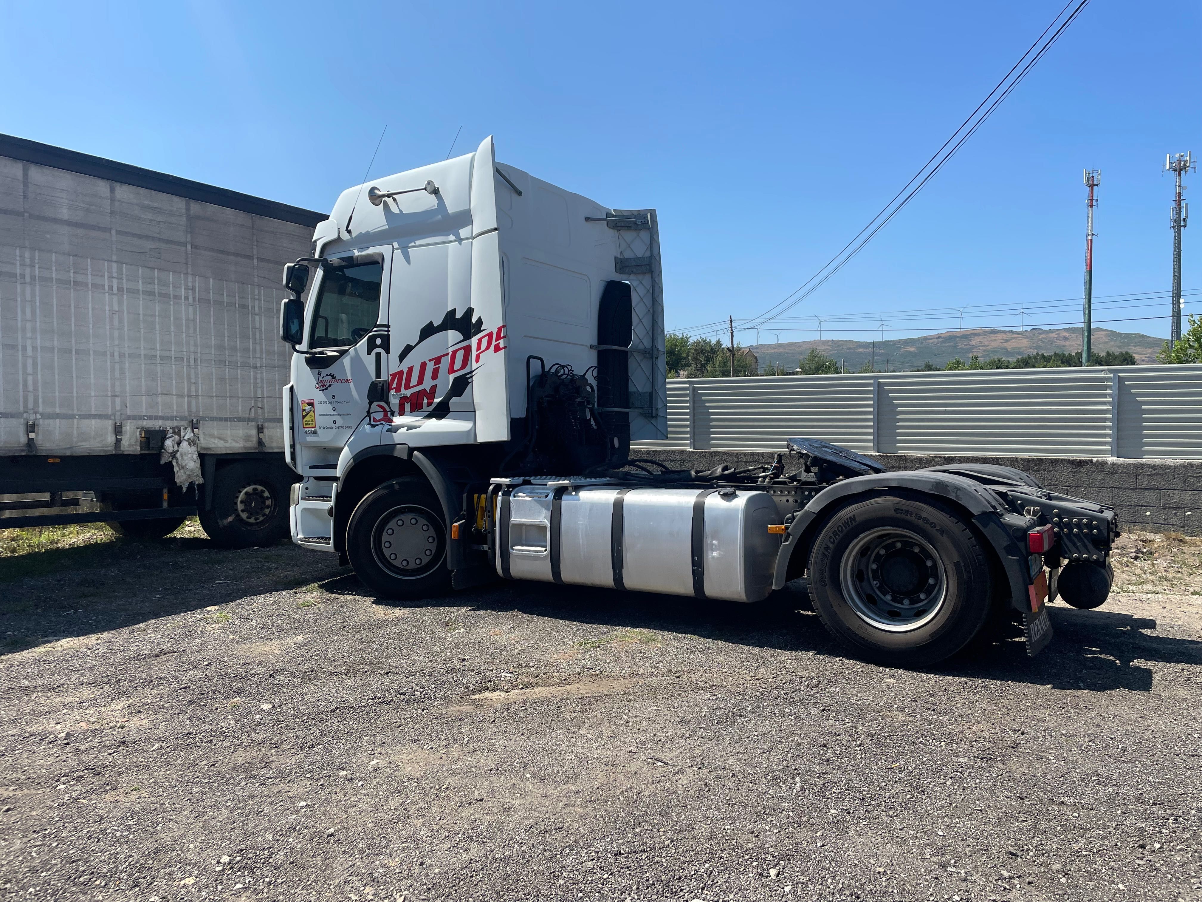 Renault premium 450 porta carros