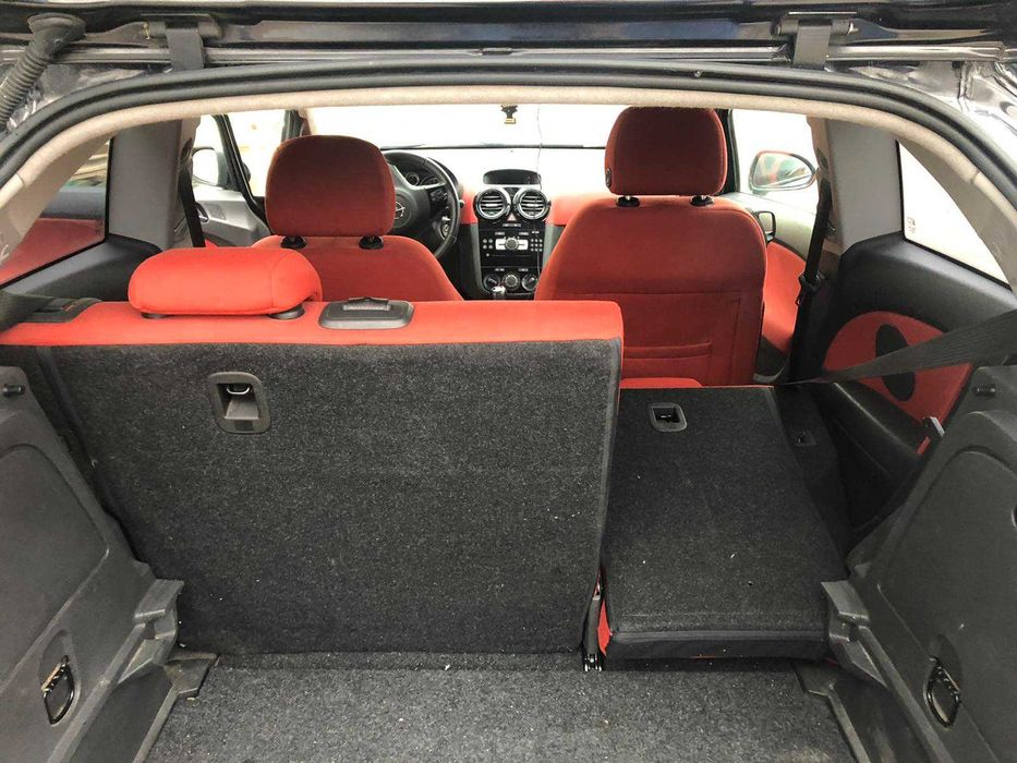 Opel Corsa D – 1.3, 111 Edition 2010, 3-дверка