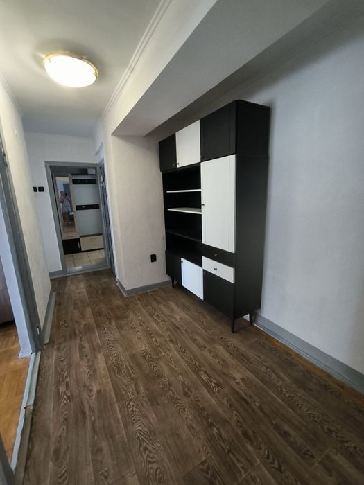 Продаж 2 кімнатної квартири на середньому поверсі в р-ні «Укргазбанку»