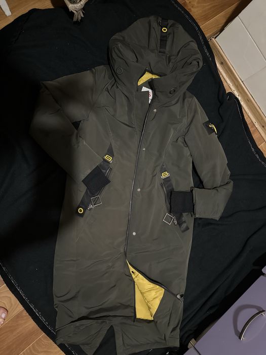 Тепла жіноча зимова куртка