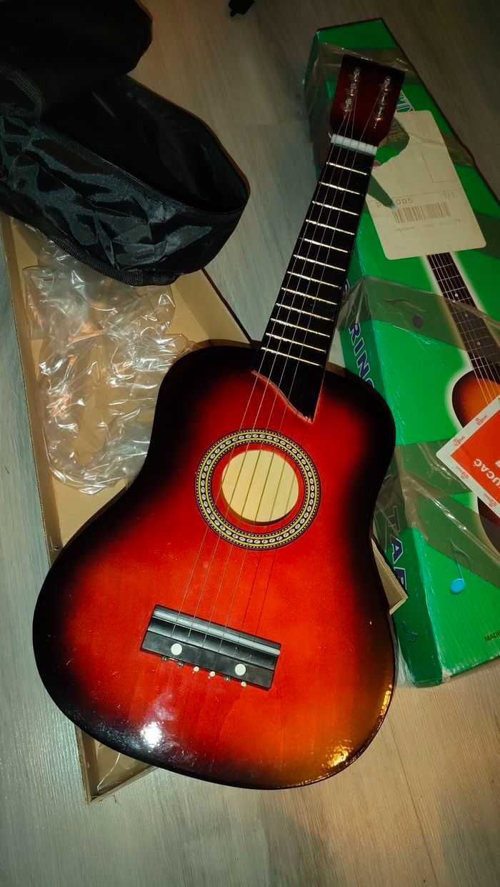 Mała gitara klasyczna dla dziecka 1/4 z pokrowcem