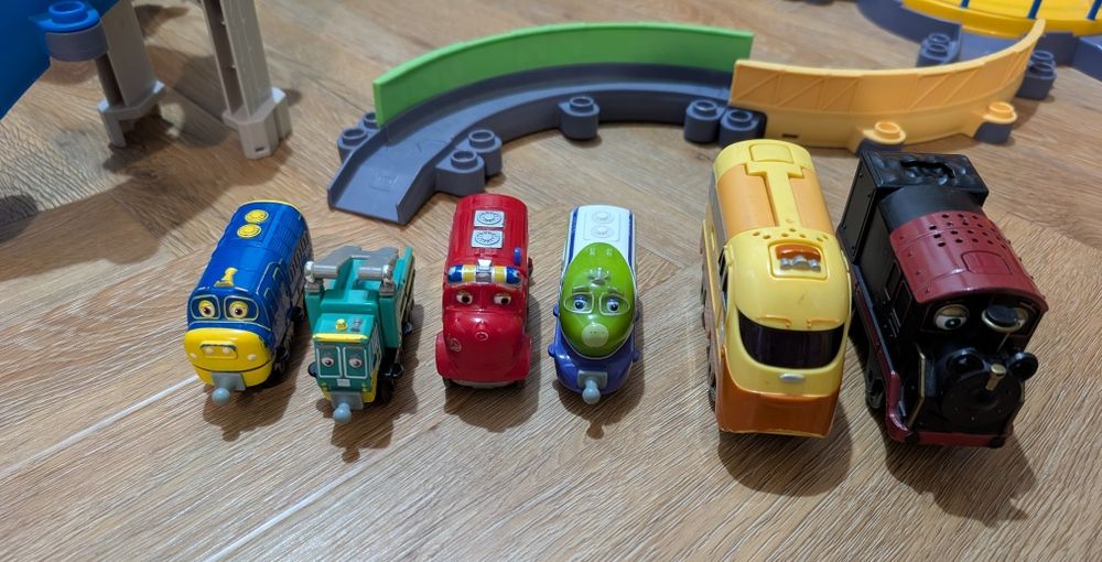 Zestawy Stacyjkowo + 6 ciuchci