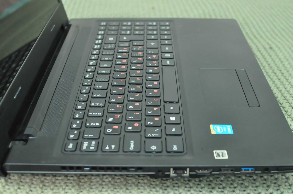 Игровой ноутбук Lenovo 100 (Core i5 /4Gb/SSD/video 2Gb)