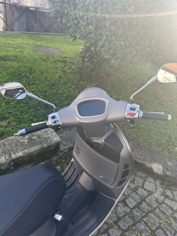 Vespa GTS 300 super tech 2024